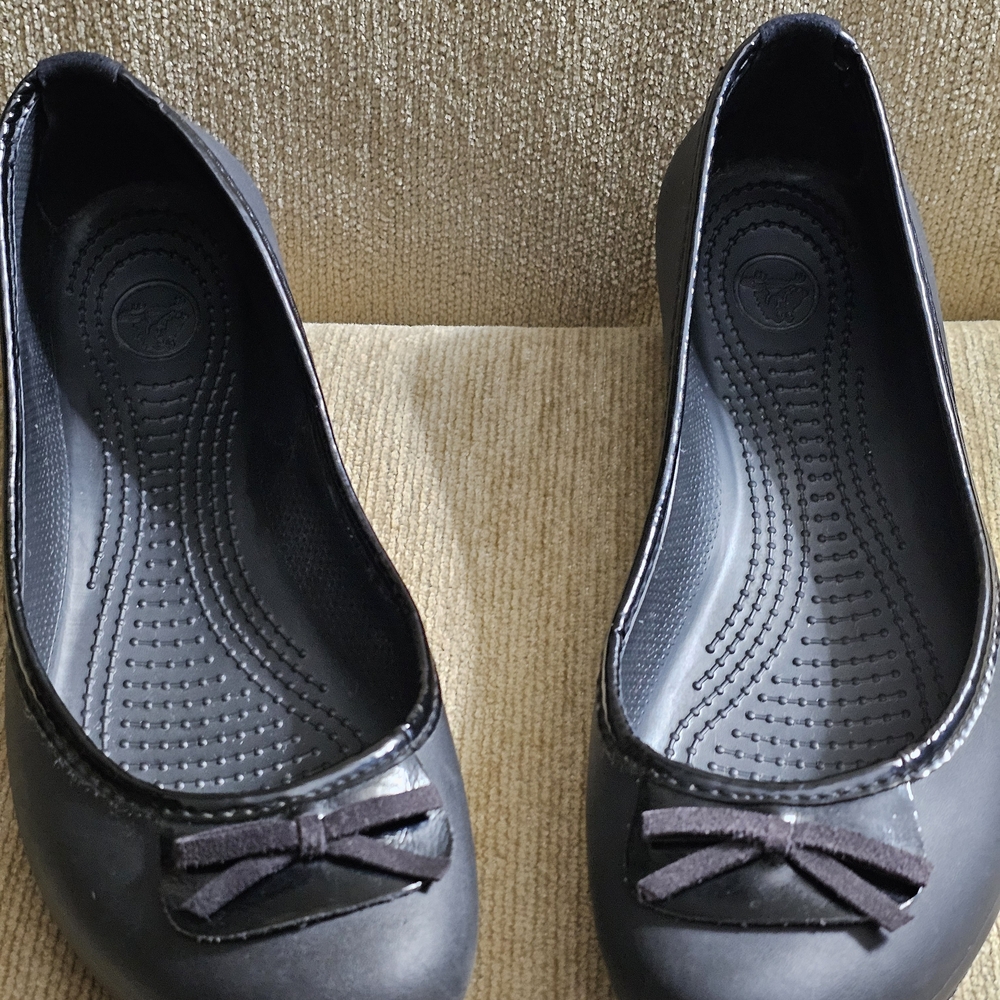 CROCS Black Flats with Bow Detail